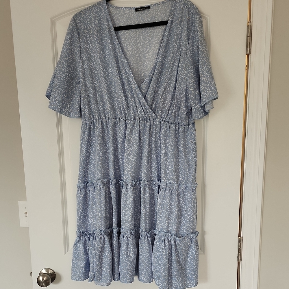 SHEIN Gray Midi Sundress with Flutter Sleeves and V-Neck